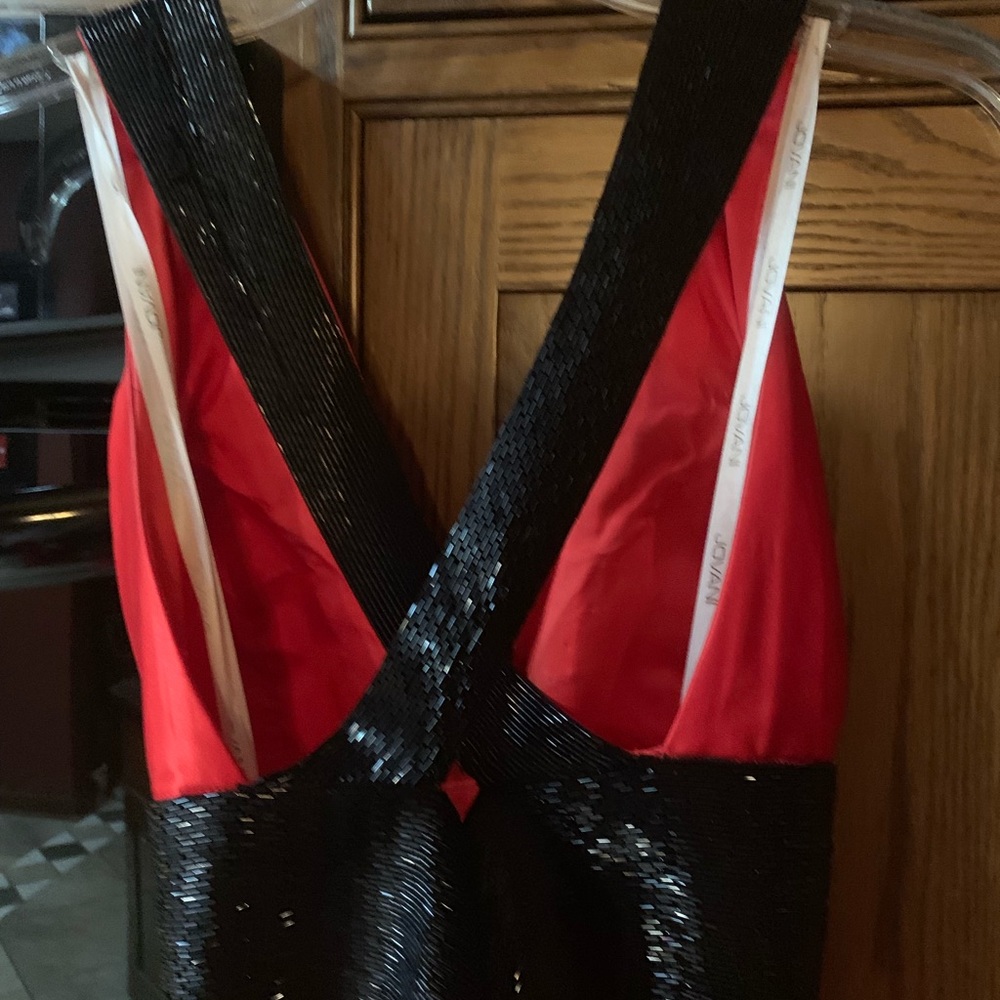 Red & black prom dress - Picture 3 of 6